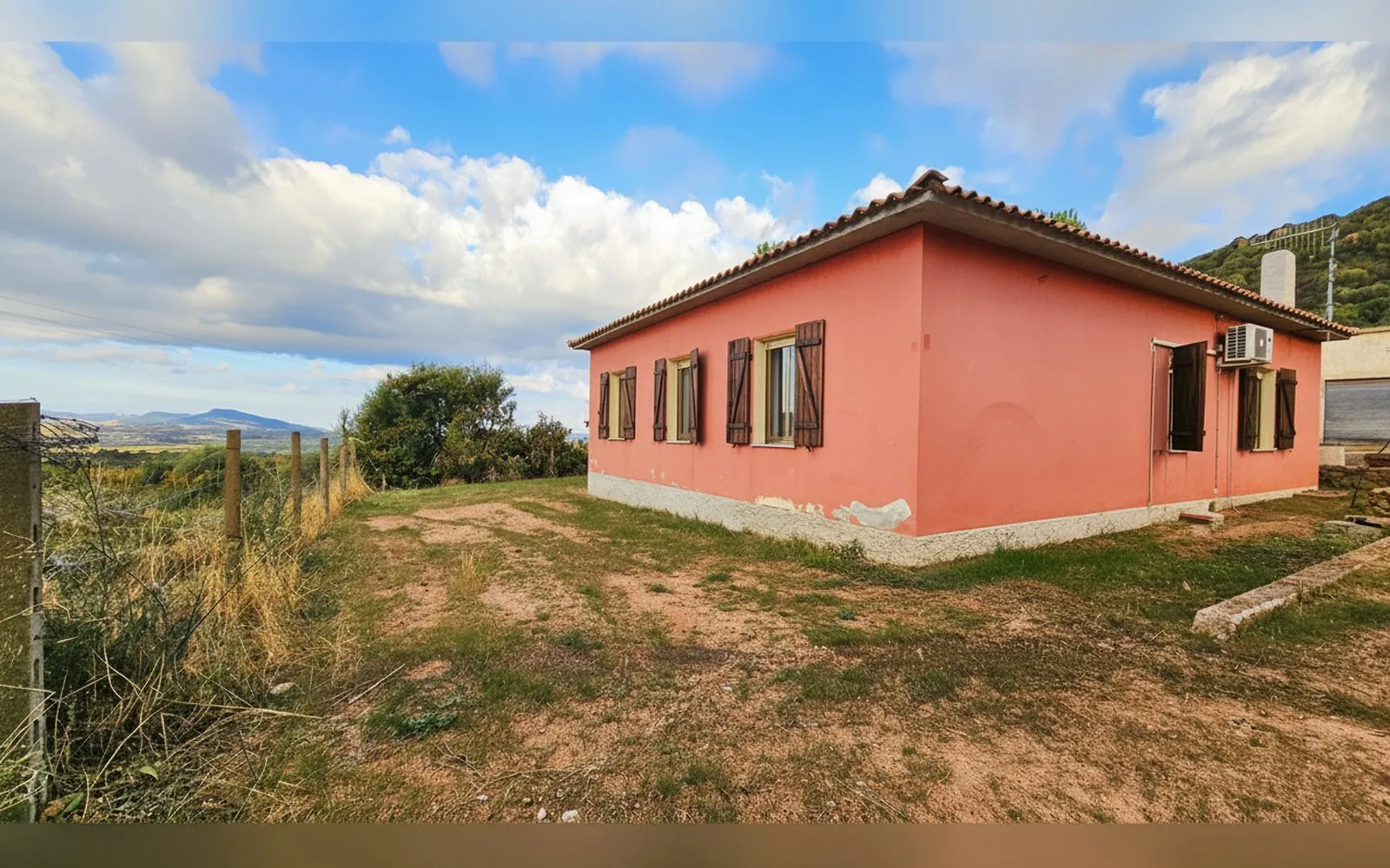 Villa Jolies, 