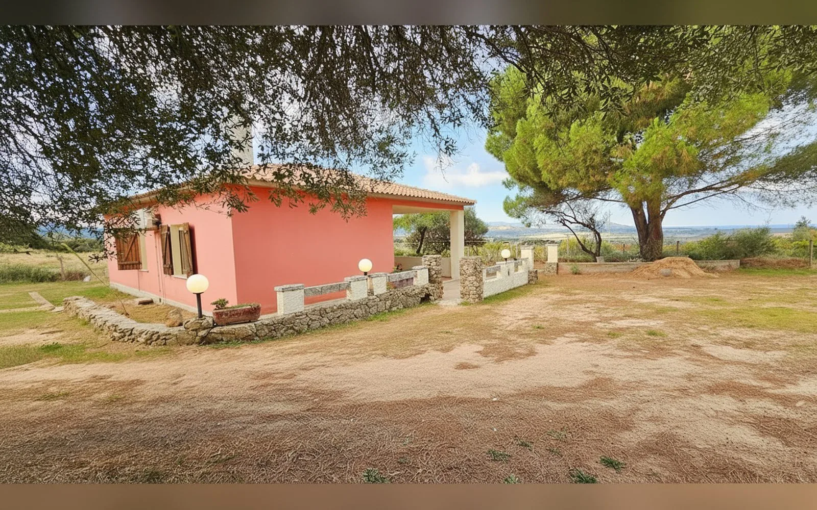 Villa Jolies, 
